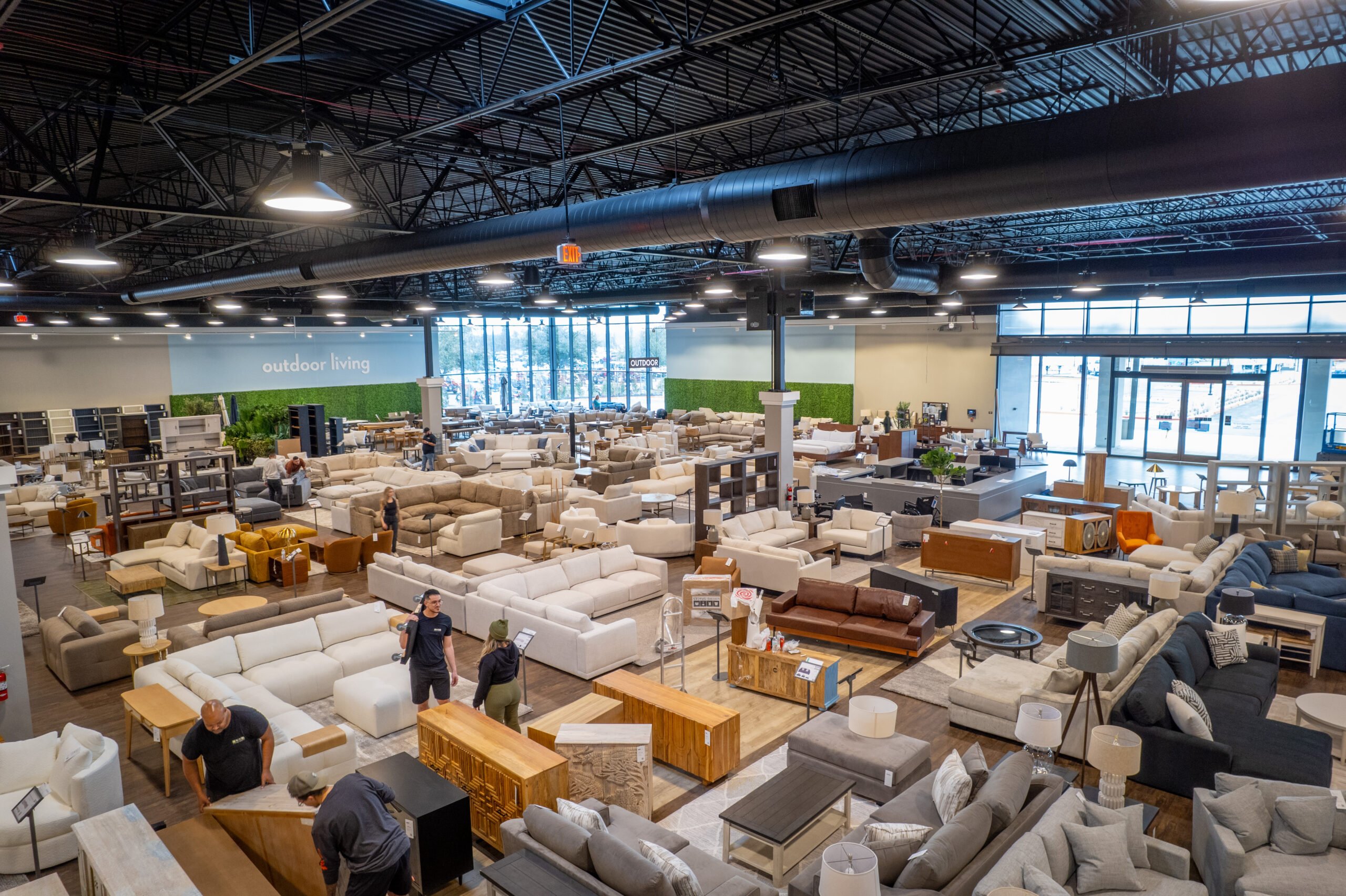 Living Spaces Takes A Seat in Fresno, CA.