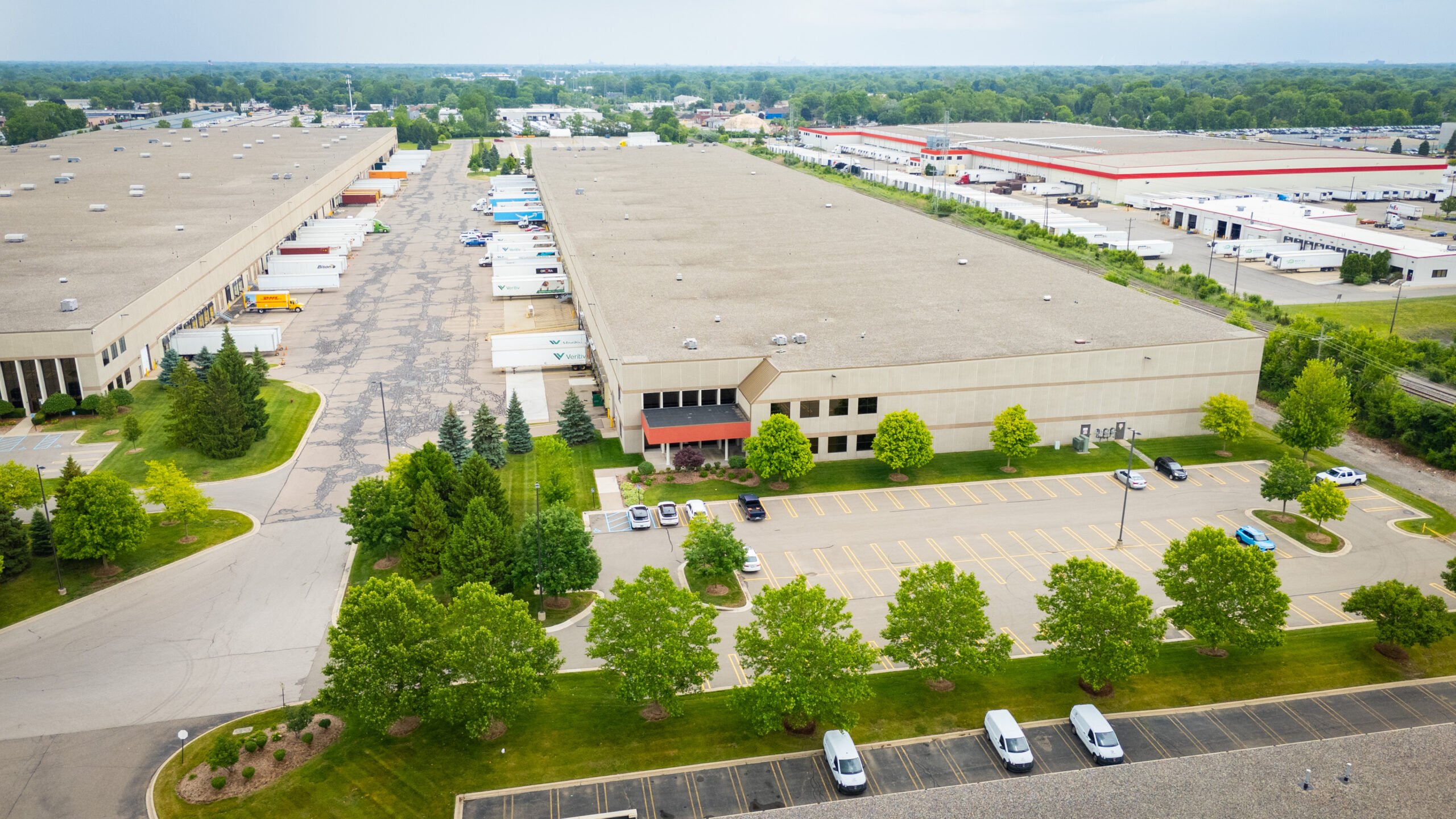 Newmark Acts as Leasing Agent in Development of Commerce Center, Livonia, MI 48150